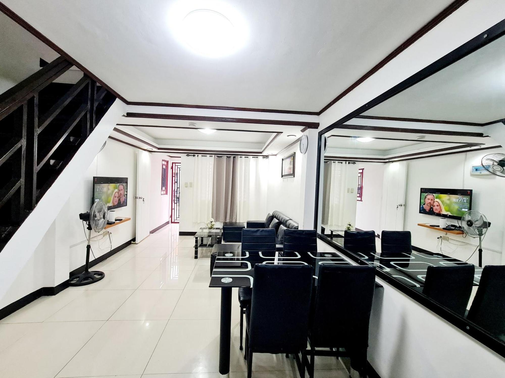 Calapan City Fully Furnished House Transient Near Xentromall L39 Eksteriør billede